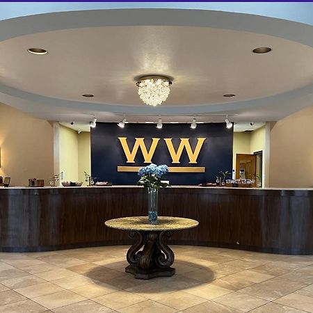Historic Whispering Woods Hotel & Conference Center Олів-Бранч Екстер'єр фото